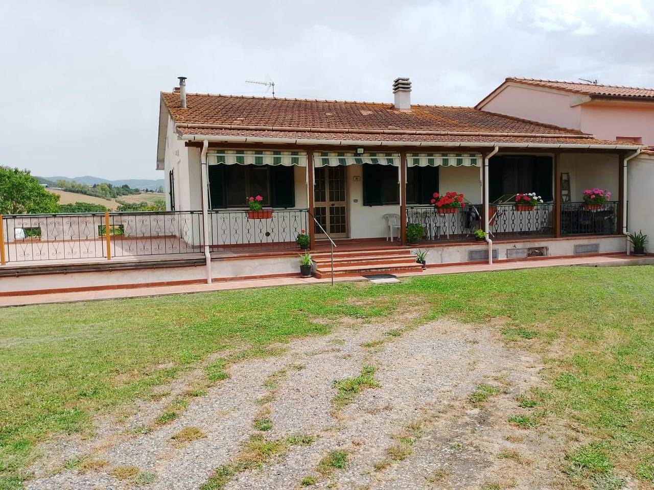 casa indipendente in vendita a Rosignano Marittimo in zona Castiglioncello