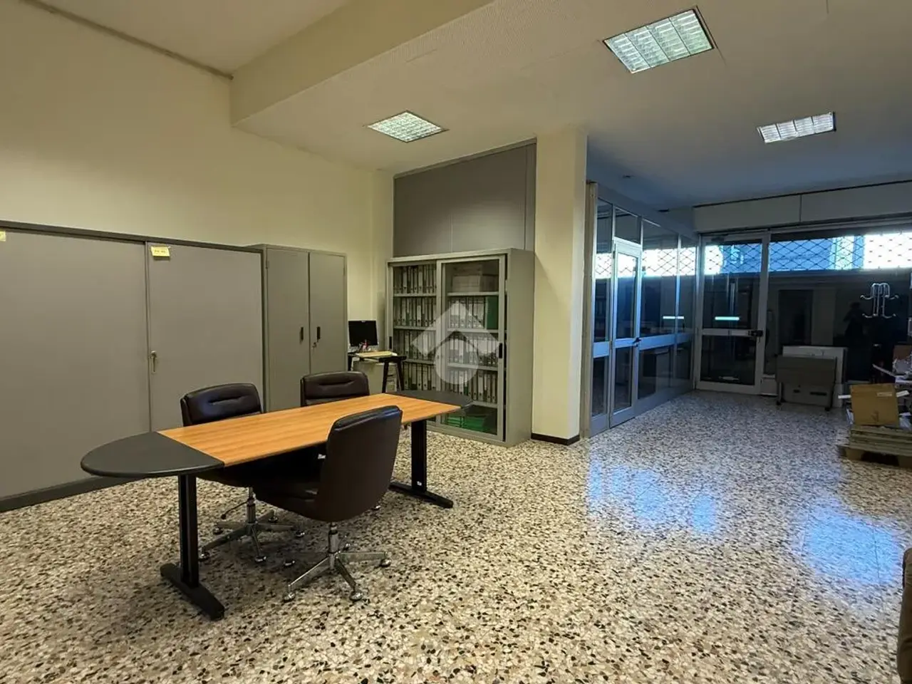 Negozio in Via Gioacchino Rossini 3, Alba, {3} - Foto 1