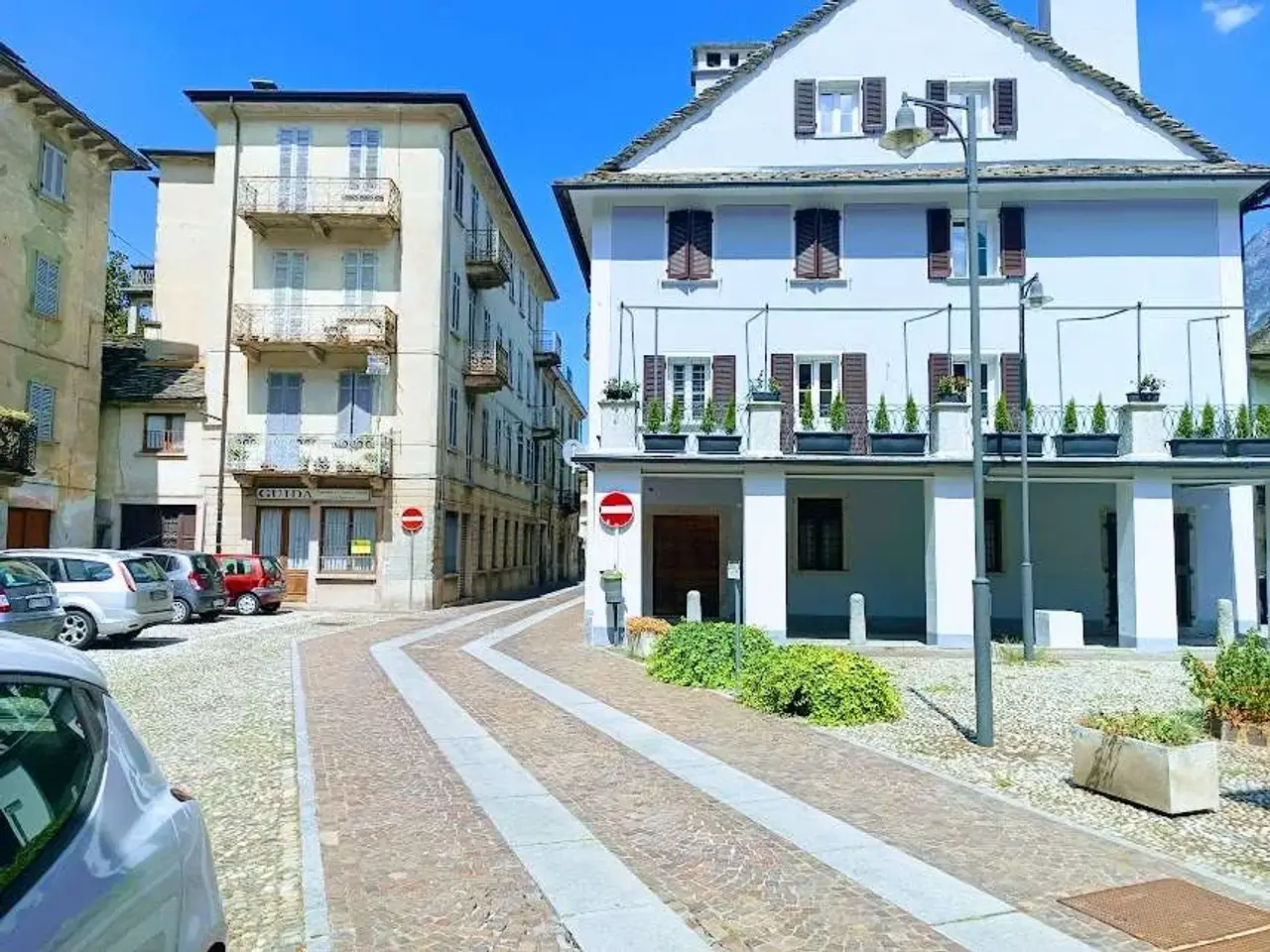 Negozio in Piazza Piemonte, Piedimulera, {3} - Foto 2