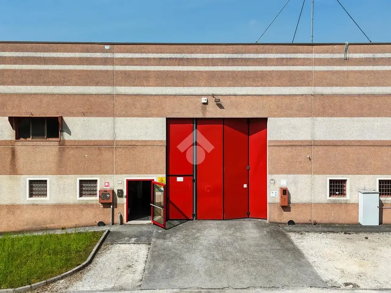 Capannone in Via Isonzo, Lonato, {3} - Foto 1