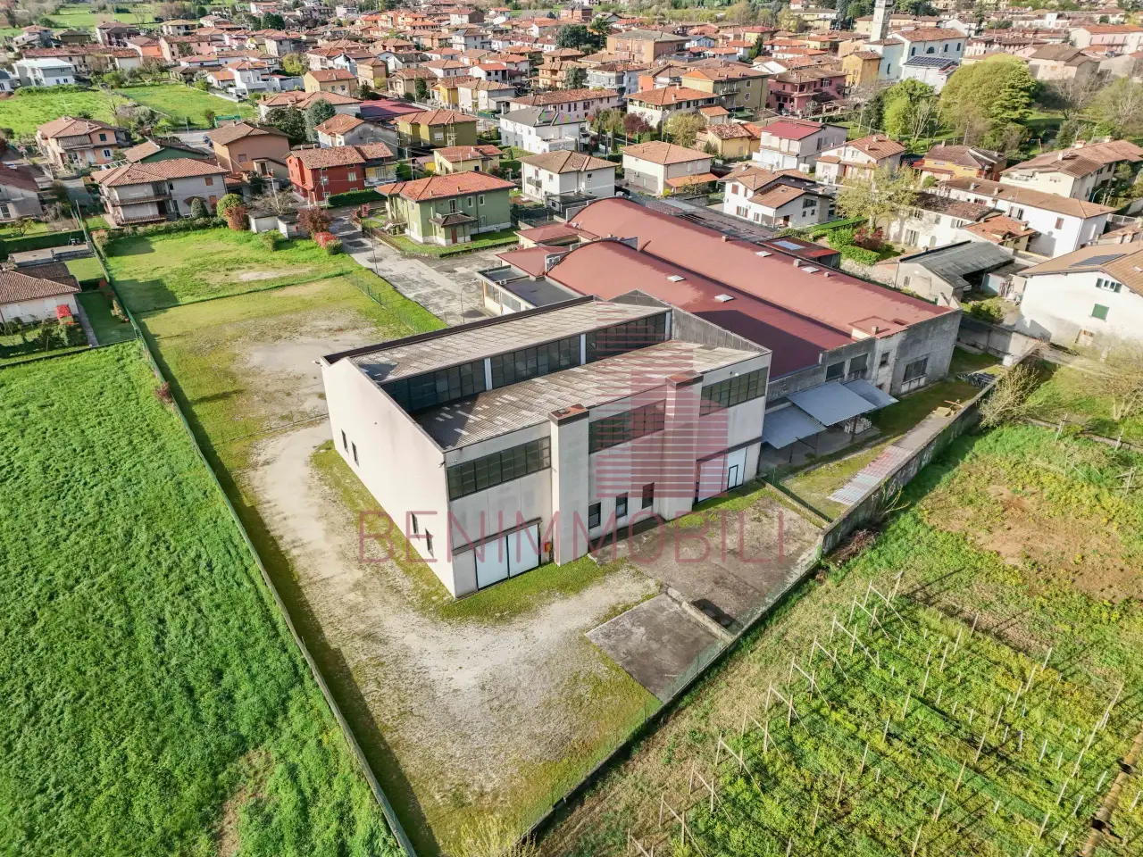 Capannone in Via G.C.Abba 9, Mazzano, {3} - Foto 1