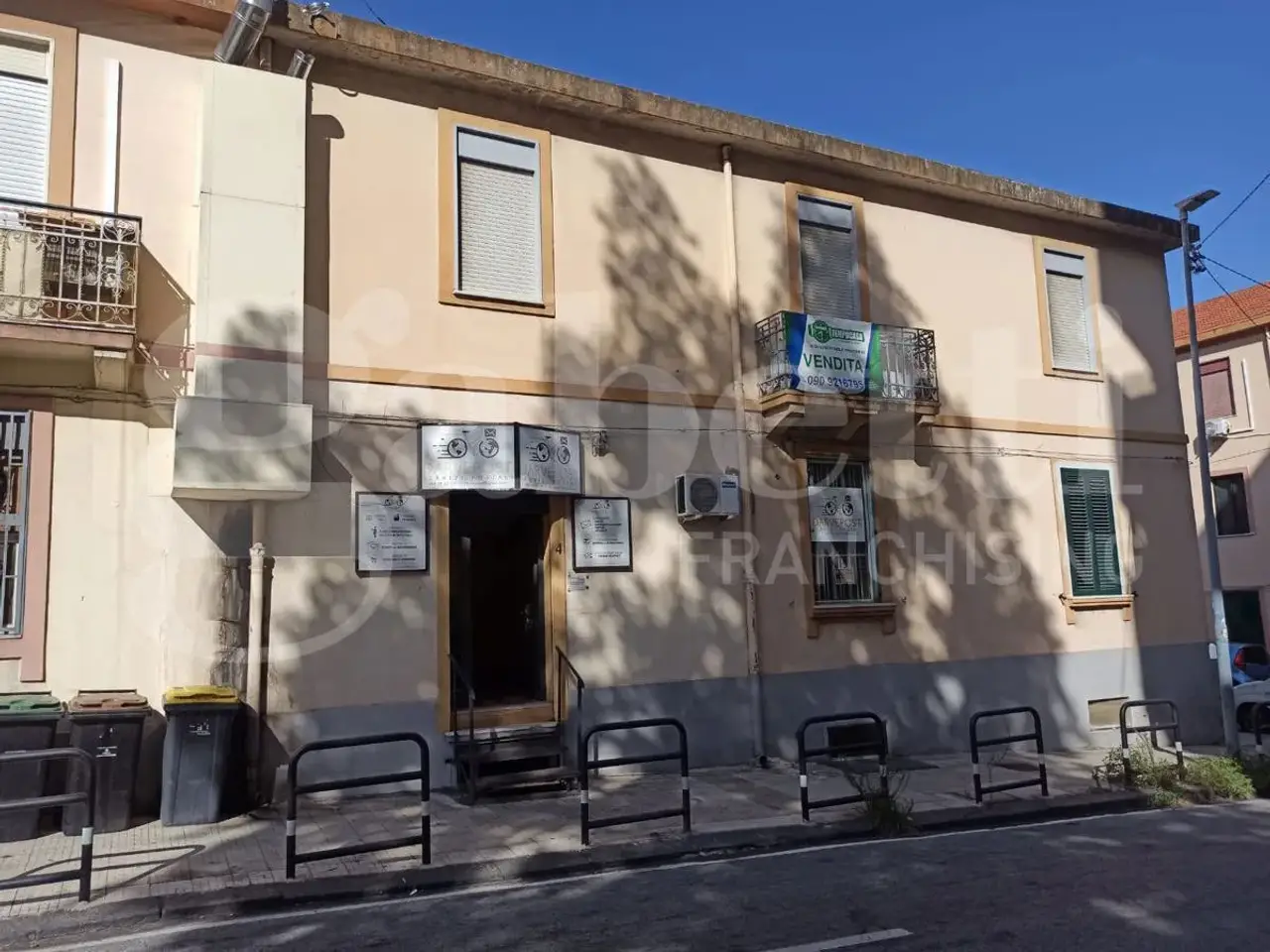 Negozio in Via Emilia 5, Messina, {3} - Foto 2