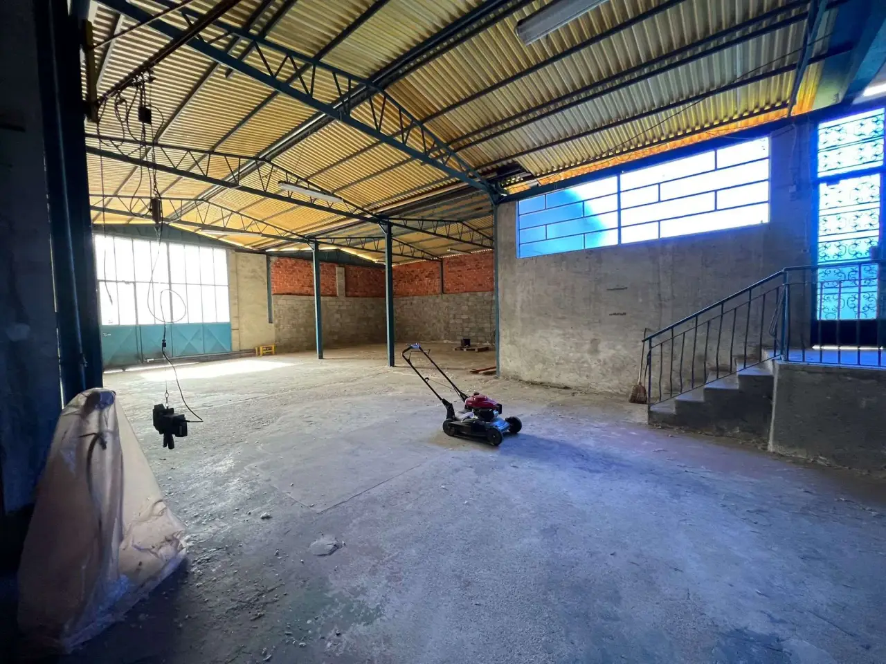 Palazzina commerciale in Via Puccini 18, San Maurizio D'Opaglio, {3} - Foto 1