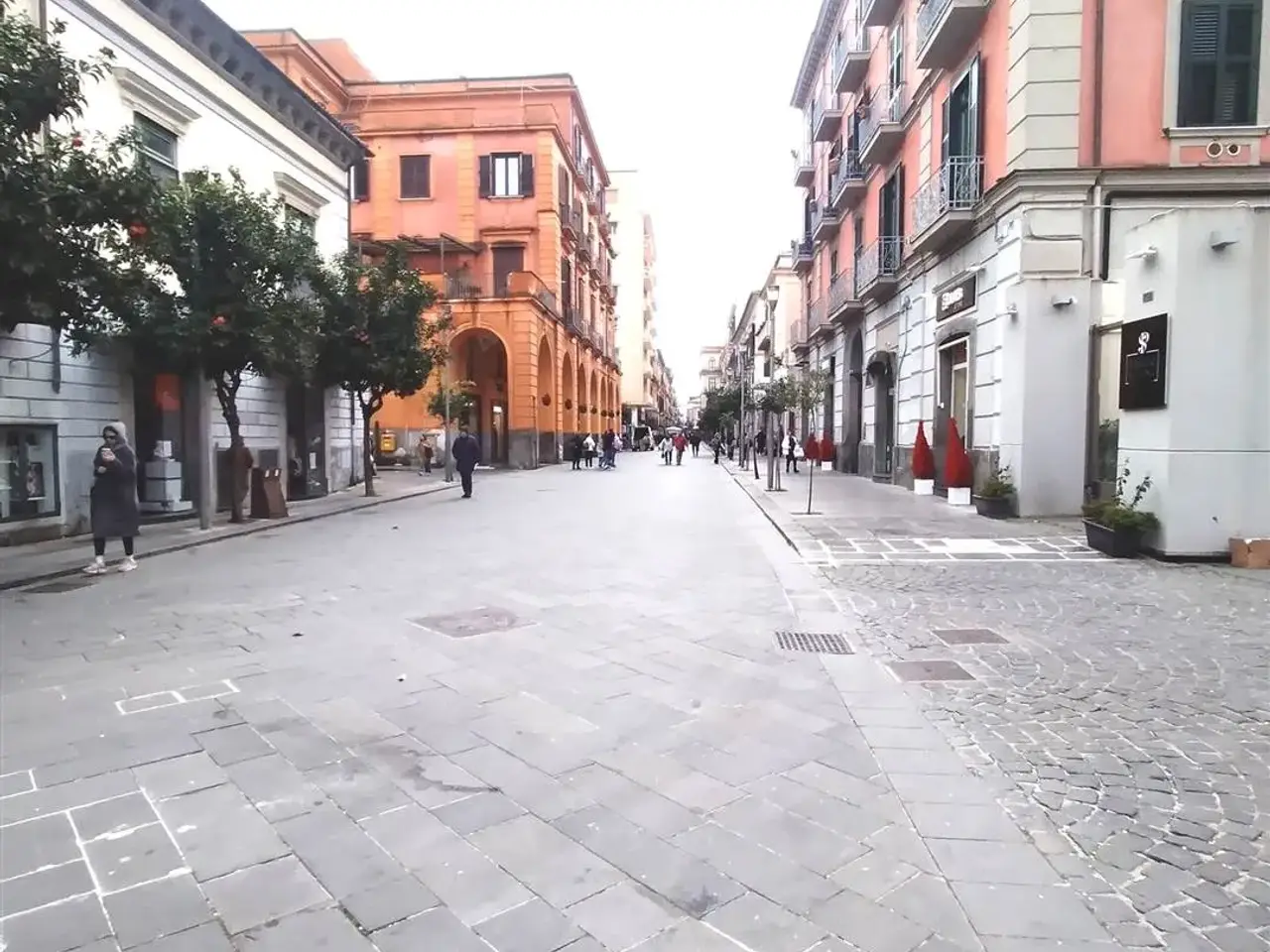 Negozio in , Cava De' Tirreni, {3} - Foto 1