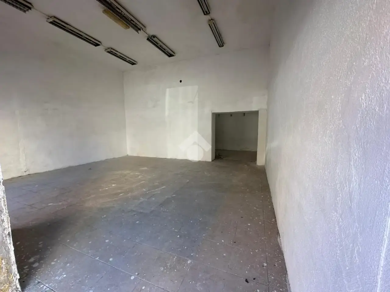 Negozio in Via Filippo Maria Briganti 486, Napoli, {3} - Foto 1