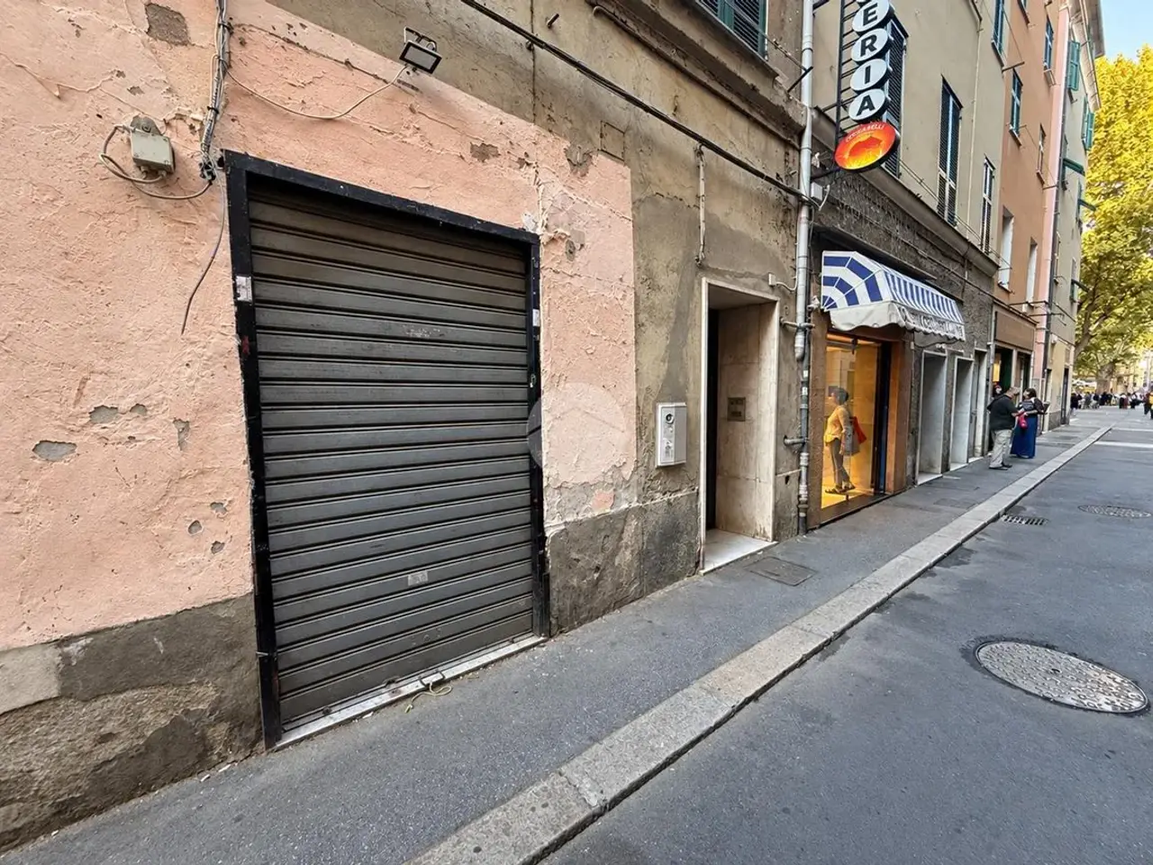 Negozio in Via Alfredo d'Andrade, Genova, {3} - Foto 2
