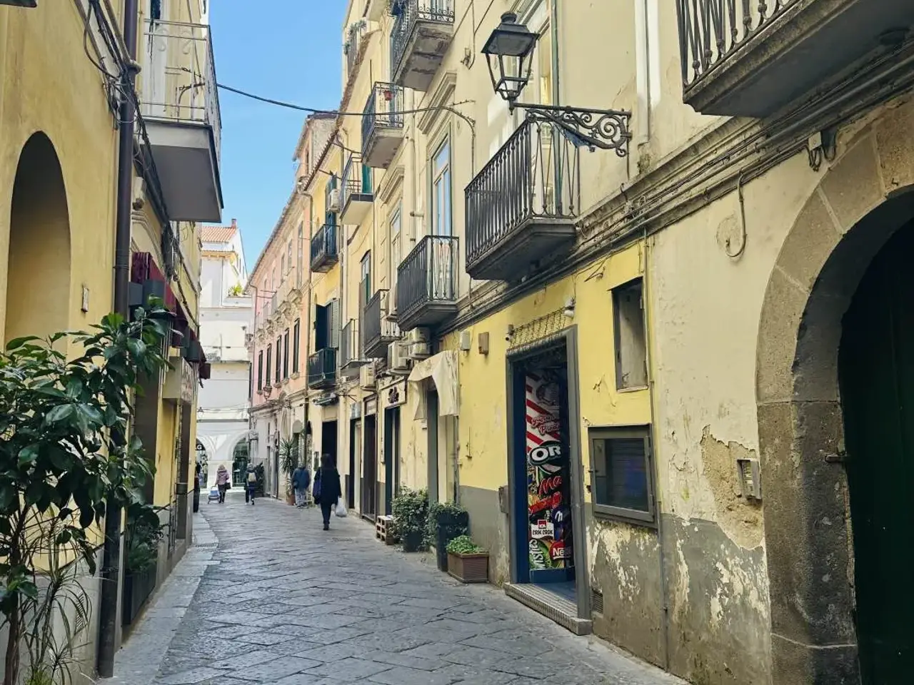 Negozio in , Cava De' Tirreni, {3} - Foto 1