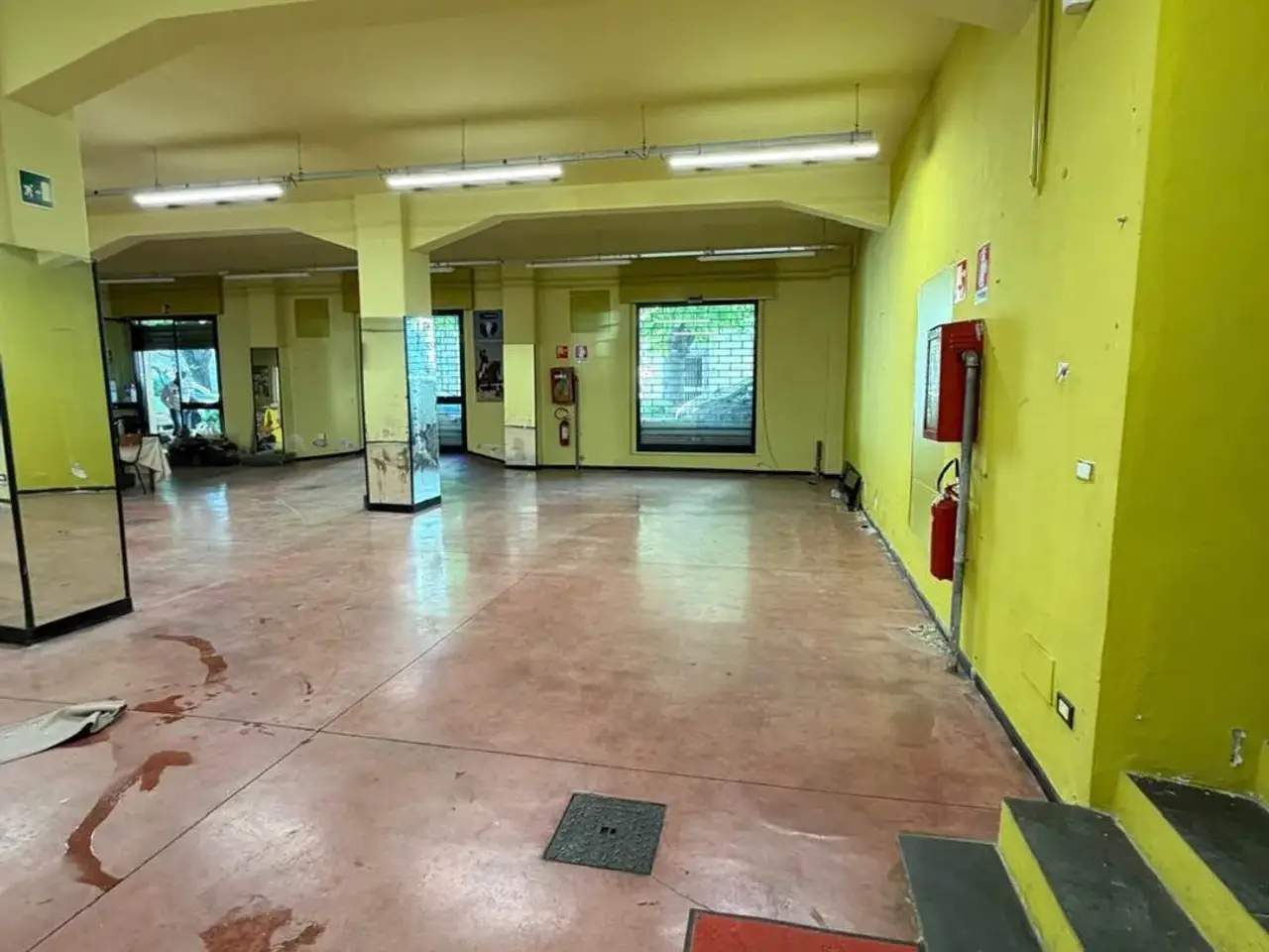 Negozio in , Sesto Fiorentino, {3} - Foto 1