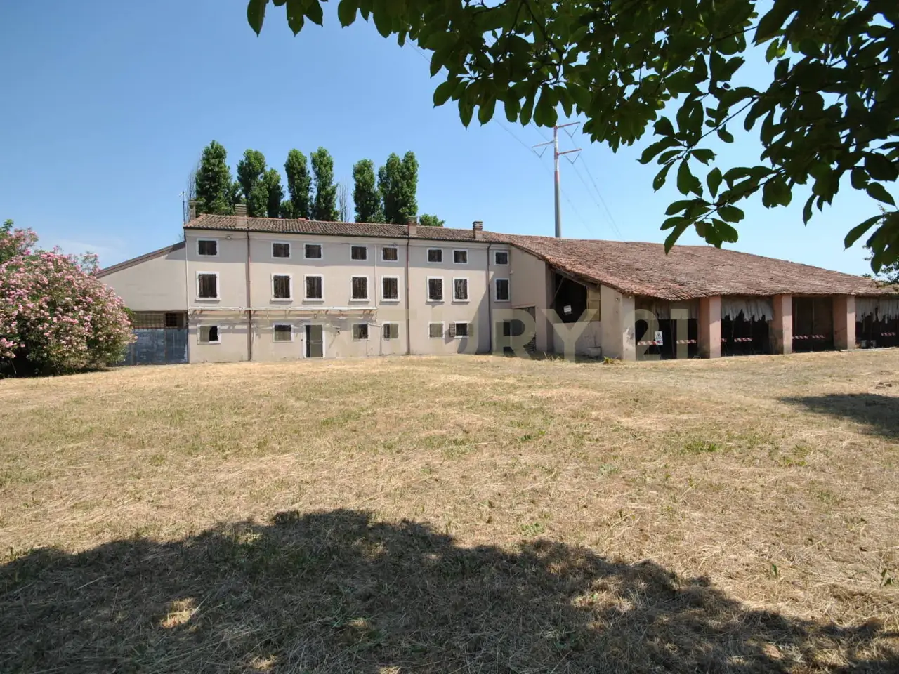 Palazzina commerciale in Via Padovana 1a, Arcole, {3} - Foto 1