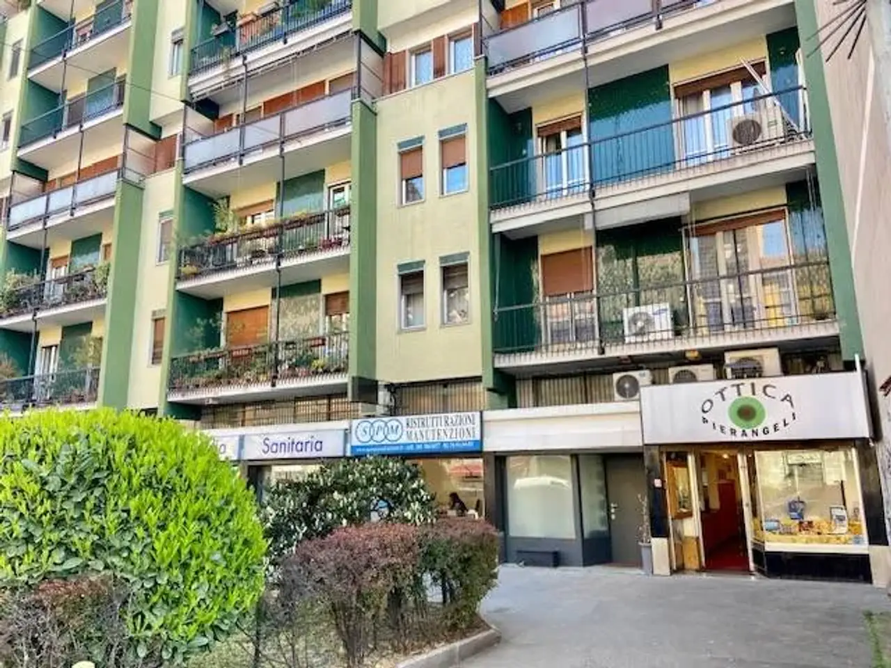 Locale commerciale in Via Giuseppe Ripamonti 195, Milano, {3} - Foto 1