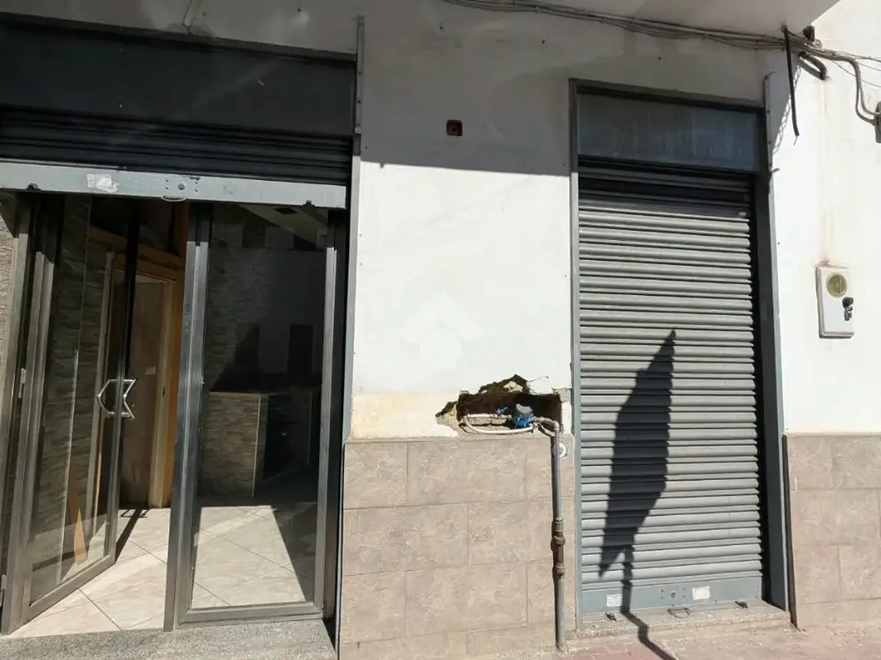 Negozio in Via Francesco Russo 77, Afragola, {3} - Foto 2