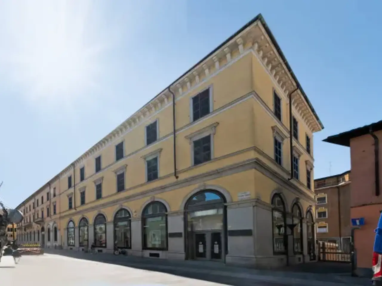 Negozio in Piazza Antonio Gramsci 3, Novara, {3} - Foto 2