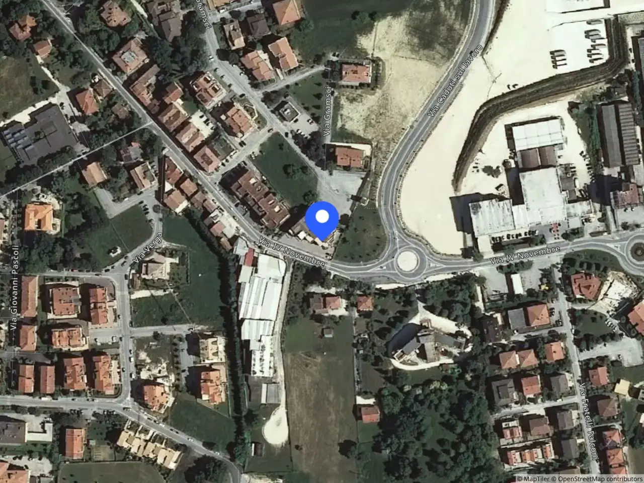 Negozio in Via IV Novembre, 107 107, Appignano, {3} - Foto 2