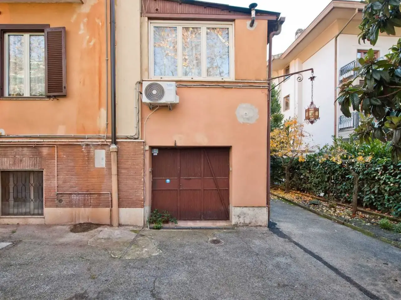 Parcheggio chiuso in Viale San Nilo 50, Grottaferrata, {3} - Foto 2