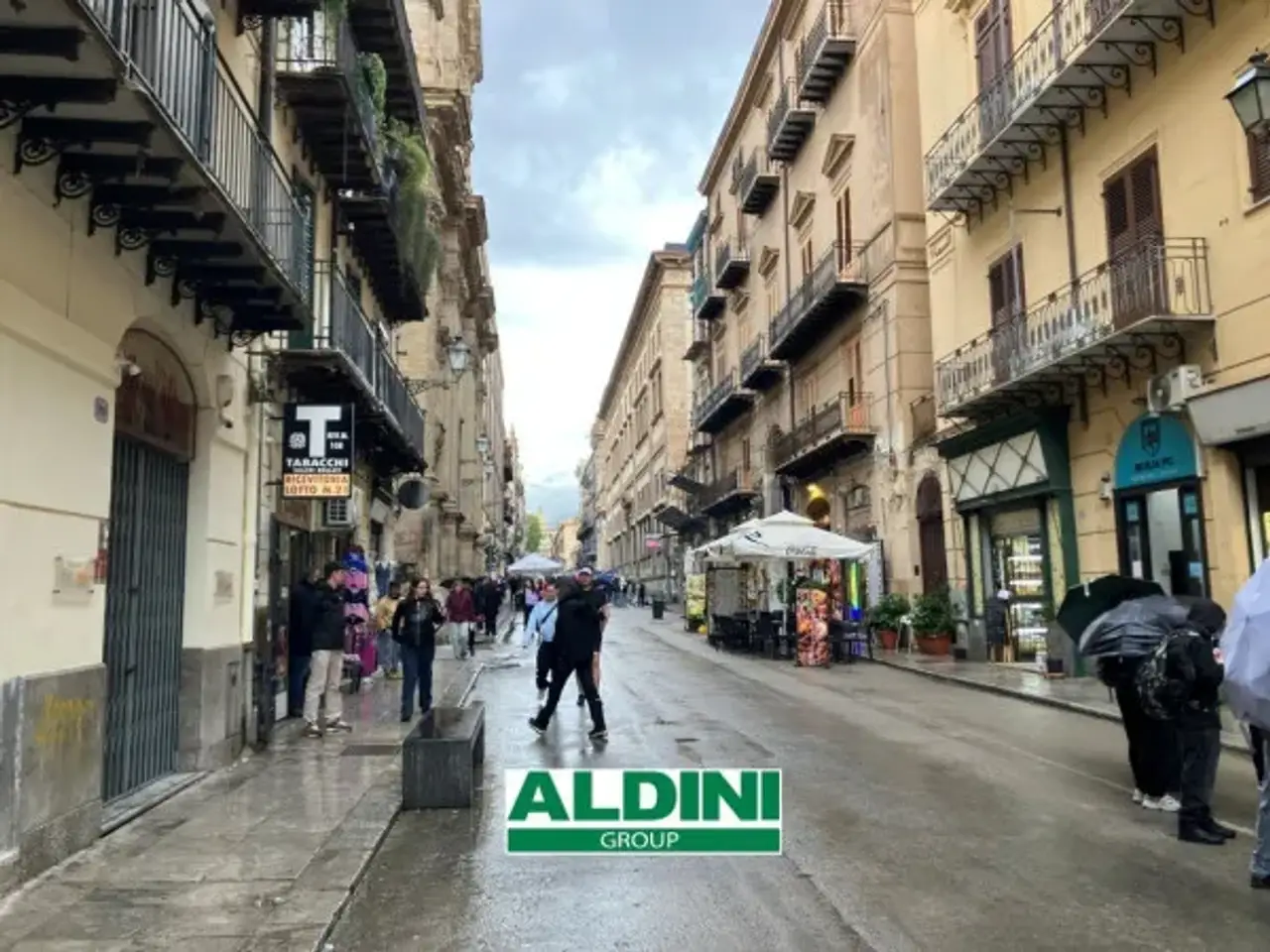 Negozio in Via Vittorio Emanuele 379, Palermo, {3} - Foto 1