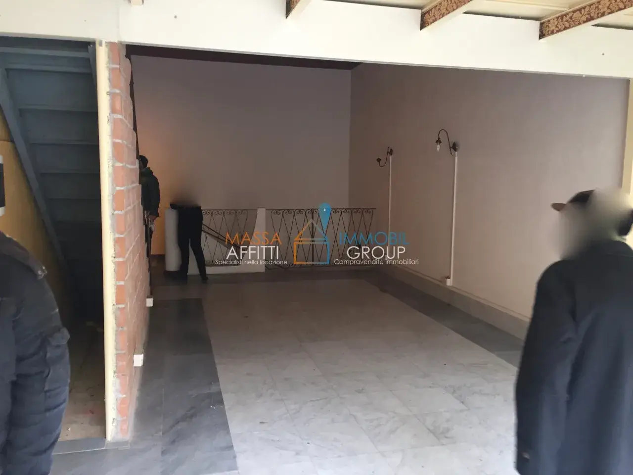 Abbigliamento in Piazza Aranci 13, Massa, {3} - Foto 2