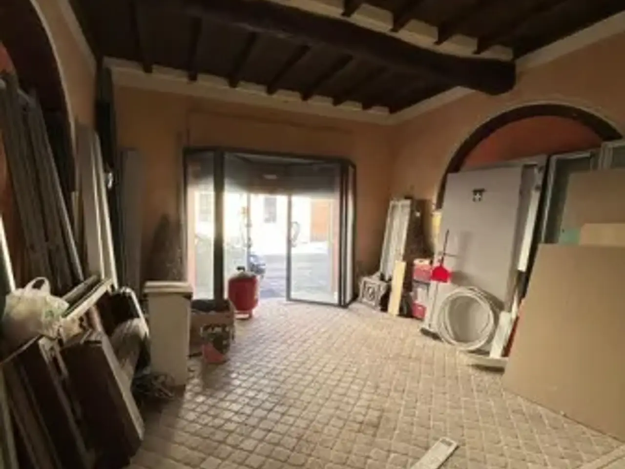 Negozio in Via Arcangelo Ghisleri 13, Cremona, {3} - Foto 2