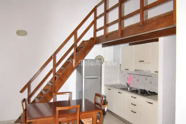 2-room flat in Viale Guglielmo Marconi 3, Livorno - Photo 1