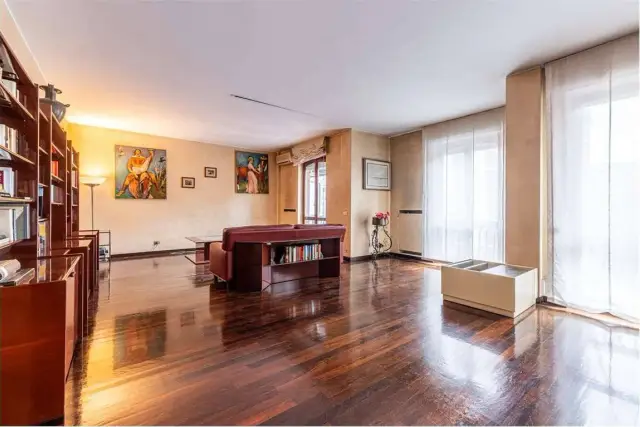 main gallery real estate image