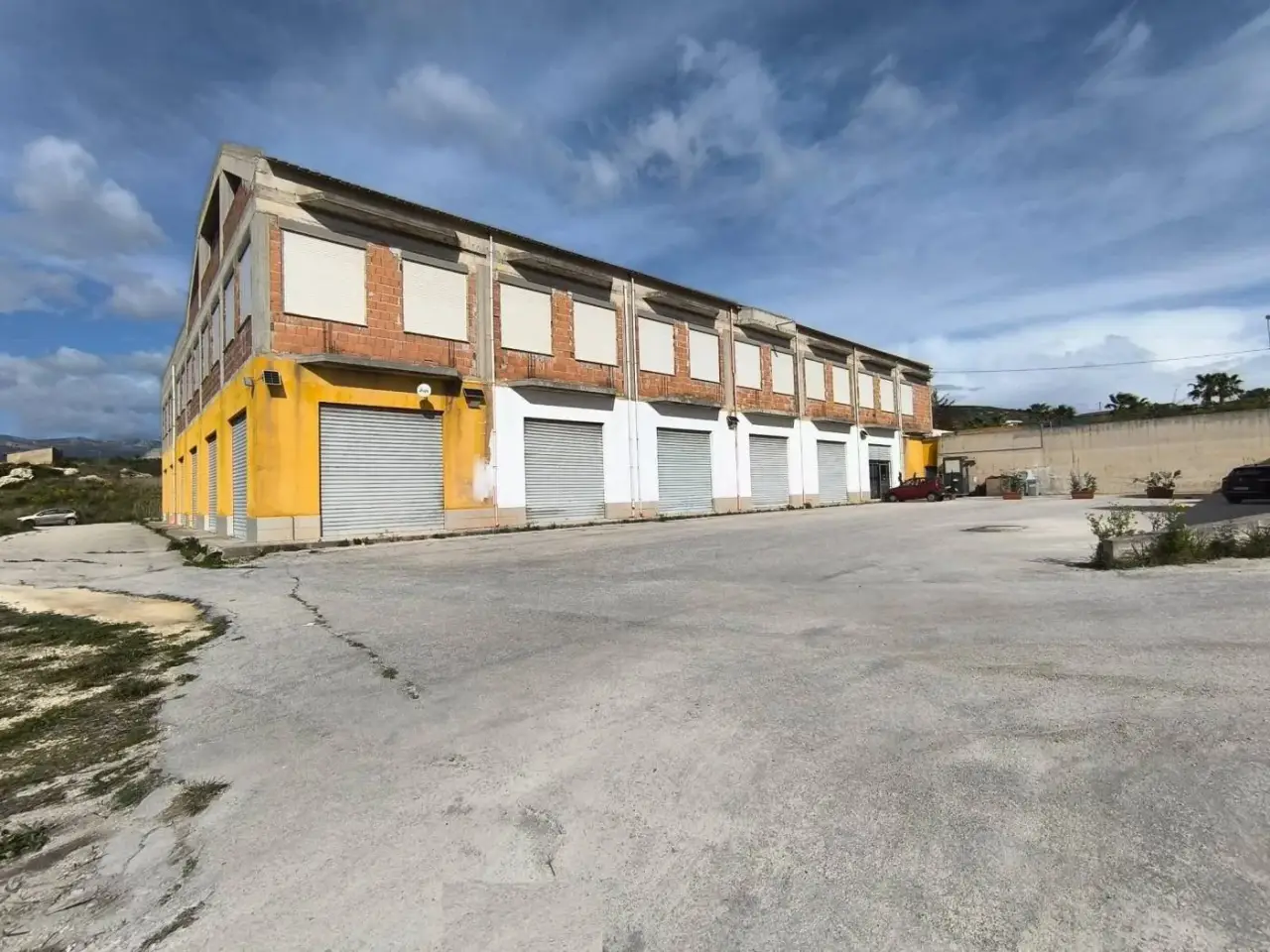 Magazzino in Via Montella 31, Sciacca, {3} - Foto 1