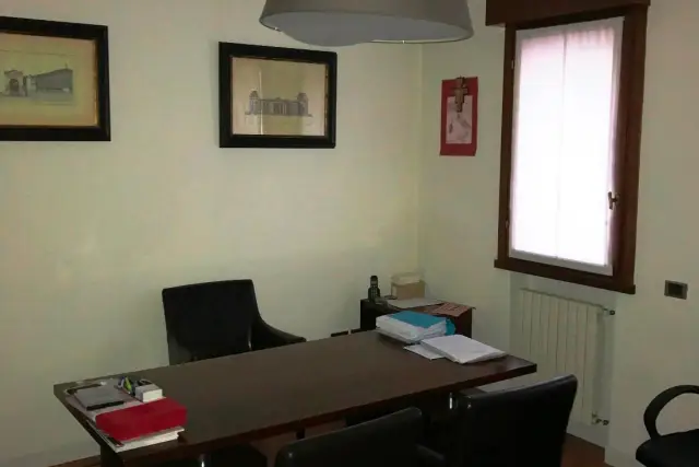 Gemeinschaftsbüro in Via Angelo Parrilla, Conegliano - Foto 1