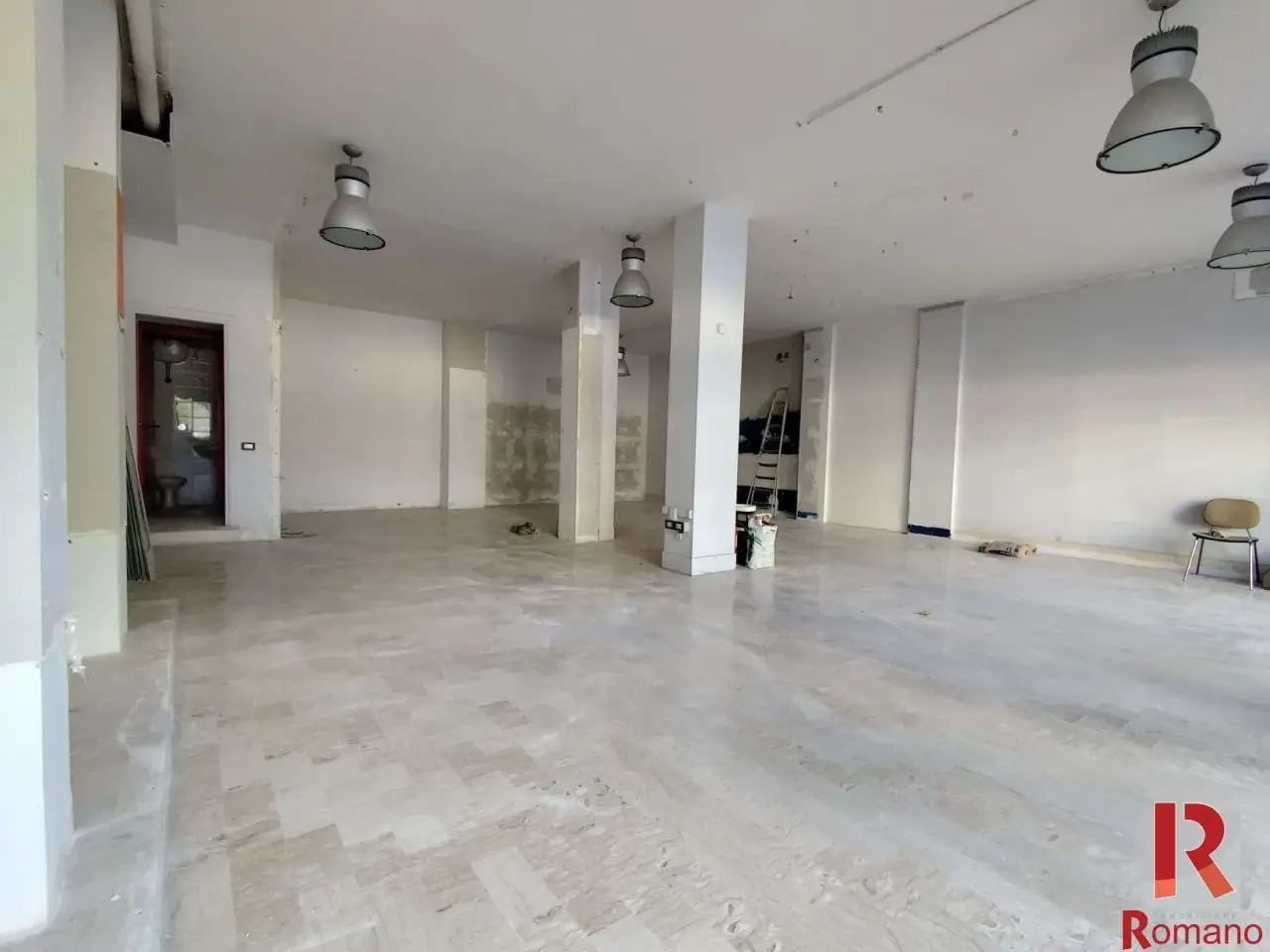 Negozio in Via Galatina 187, Santa Maria Capua Vetere, {3} - Foto 2