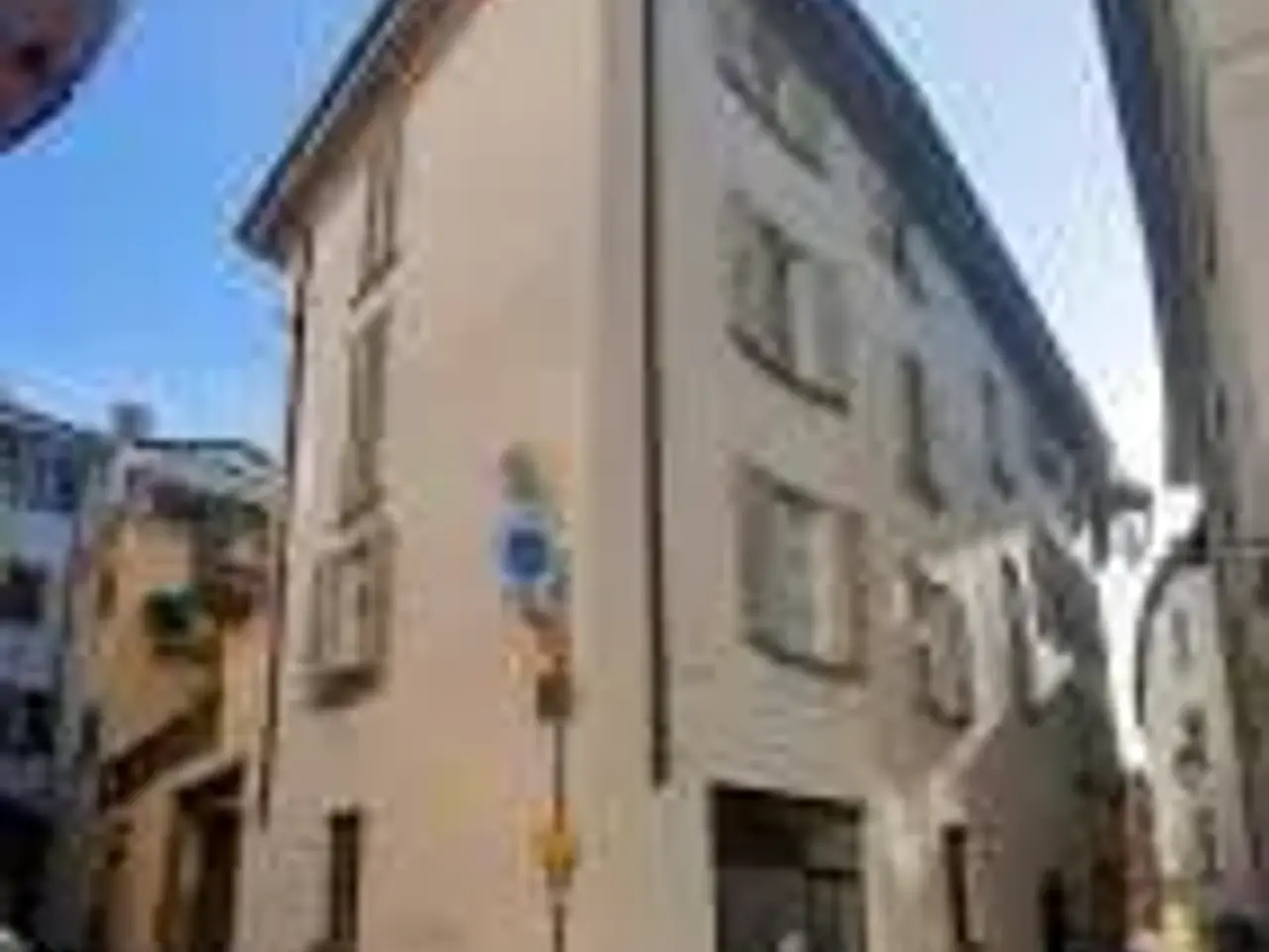 Esercizio commerciale in Sondrio Vicolo Orti, Sondrio, {3} - Foto 1