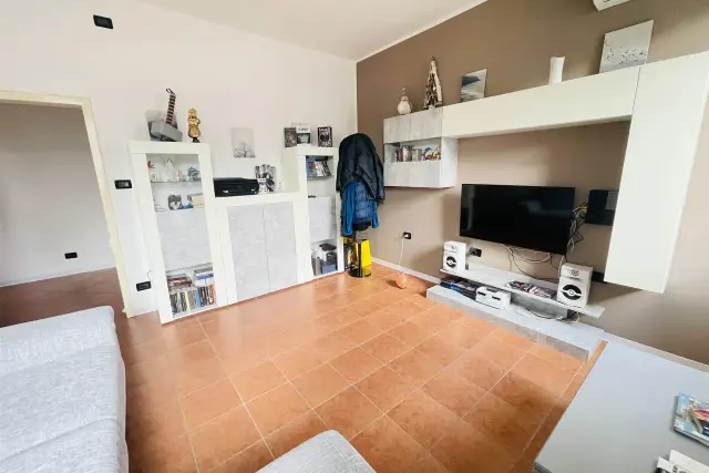 Vierzimmerwohnung in Via Baracca, Noventa Padovana - Foto 1