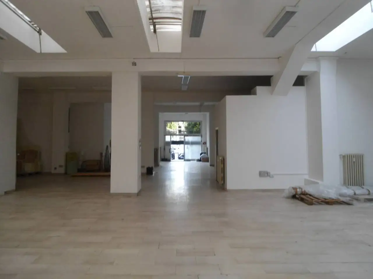 Locale commerciale in Via Jacopo Barozzi Vignola 2, Bolognina, Bologna, Bologna, Bologna, {3} - Foto 2