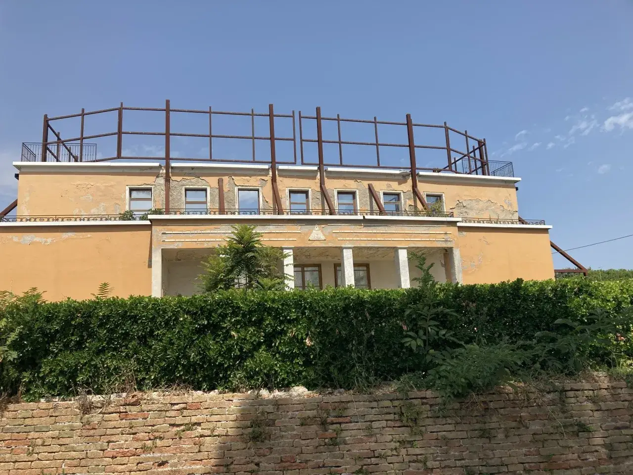 Palazzina commerciale in Via Chiostergi 1, Senigallia, {3} - Foto 2