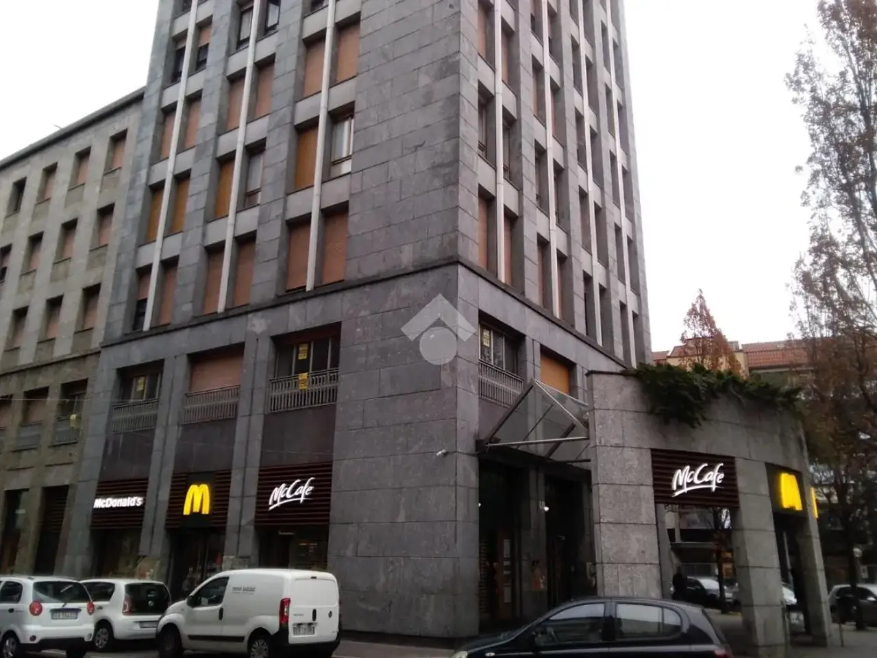 Ufficio in Via Galileo Galilei 1, Busto Arsizio, {3} - Foto 1