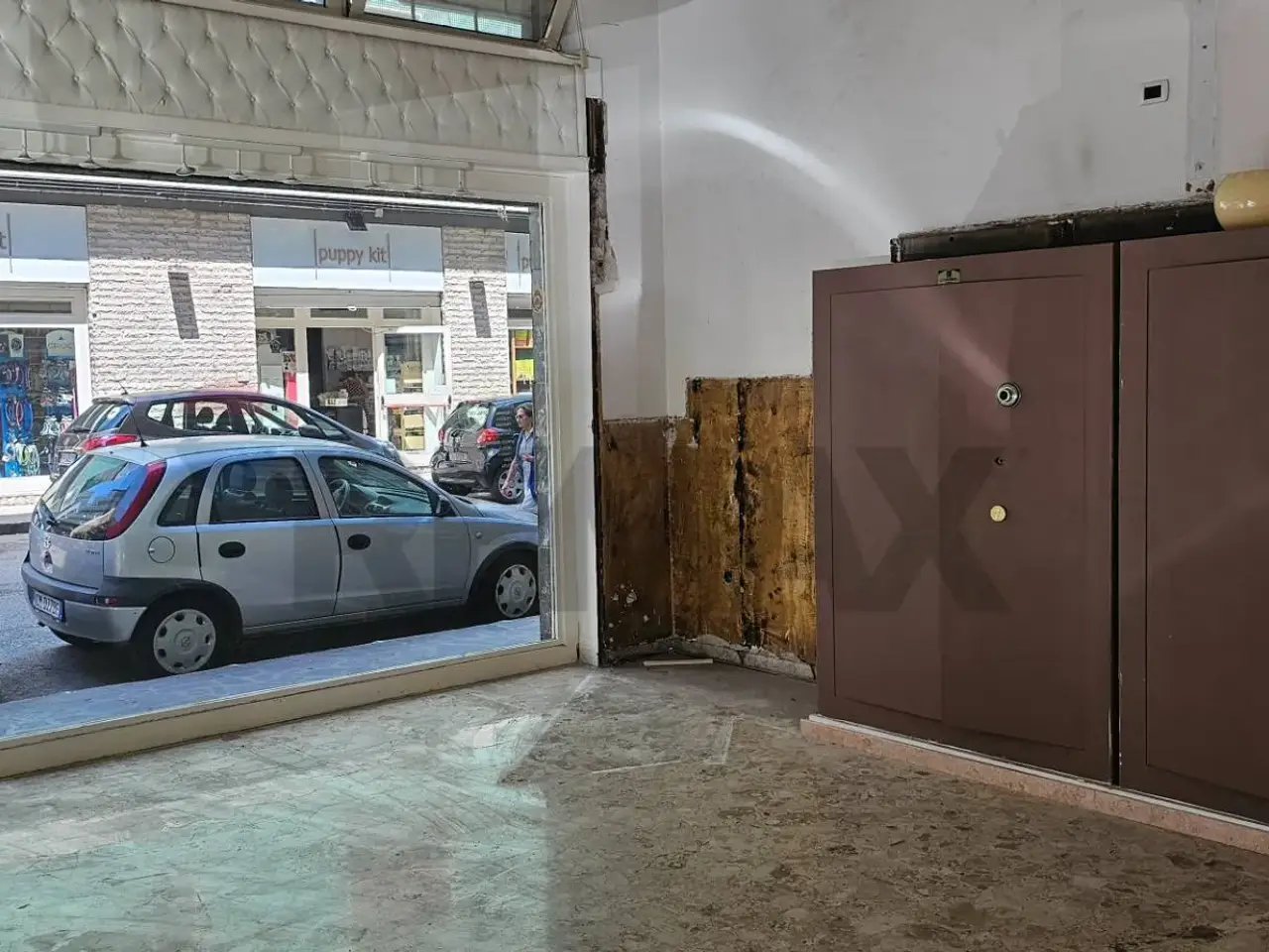 Negozio in Via Madonna di Fatima 19, Salerno, {3} - Foto 1