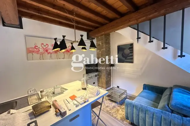 2-room flat in Piazza del Carmine 11, Firenze - Photo 1