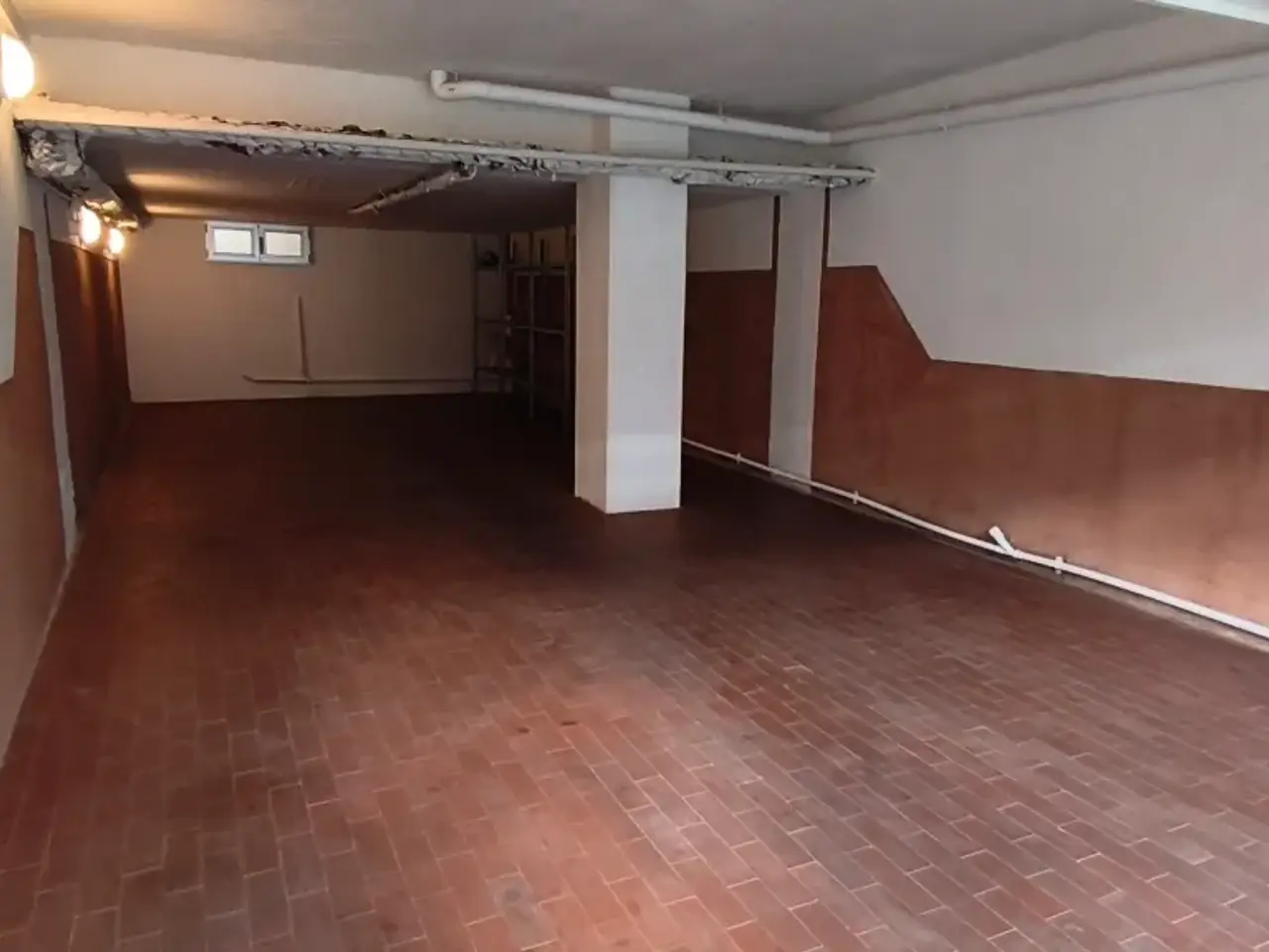 Parcheggio chiuso in Viale del Sagittario Traversa B 8, Modena, {3} - Foto 1