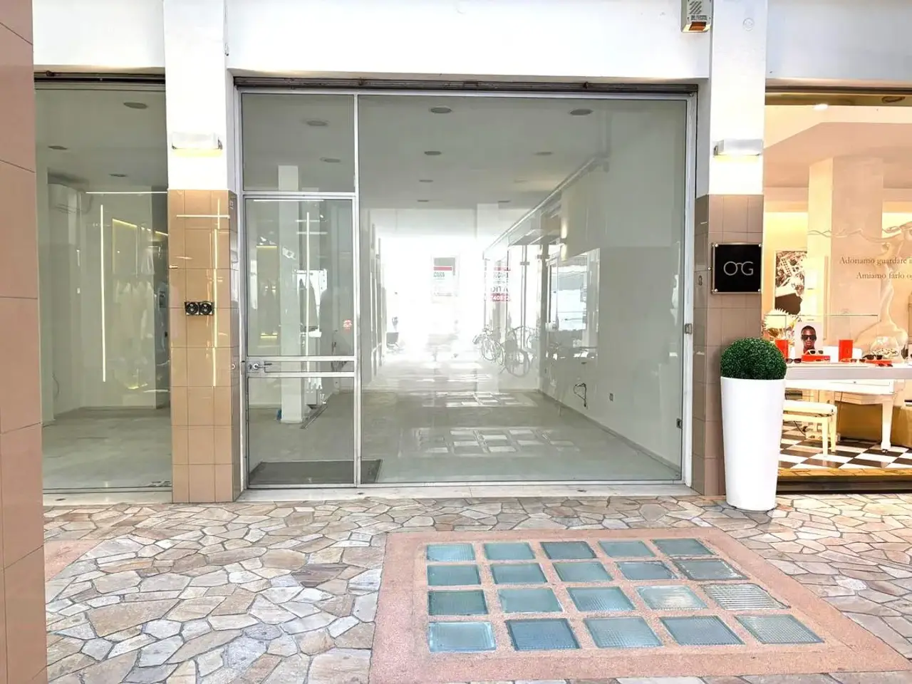 Negozio in Via Mentana 36, Rimini, {3} - Foto 2