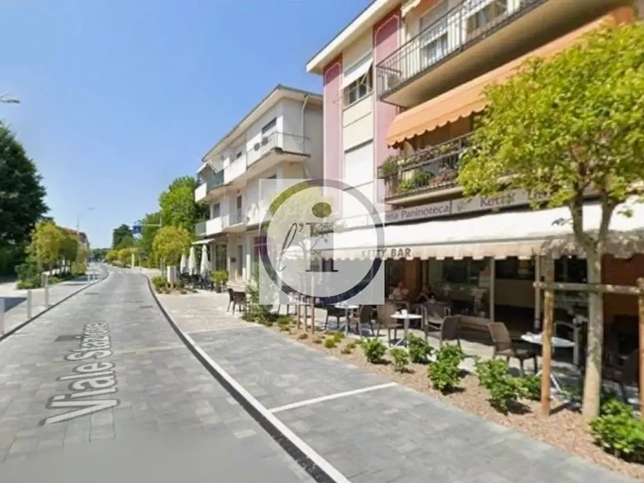 Negozio in Viale Stazione, Montegrotto Terme, {3} - Foto 1