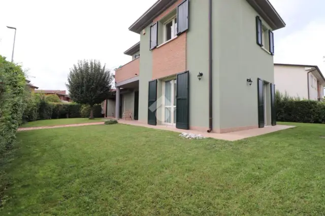 Villa in Via Unione Europea 22, Marmirolo - Foto 1