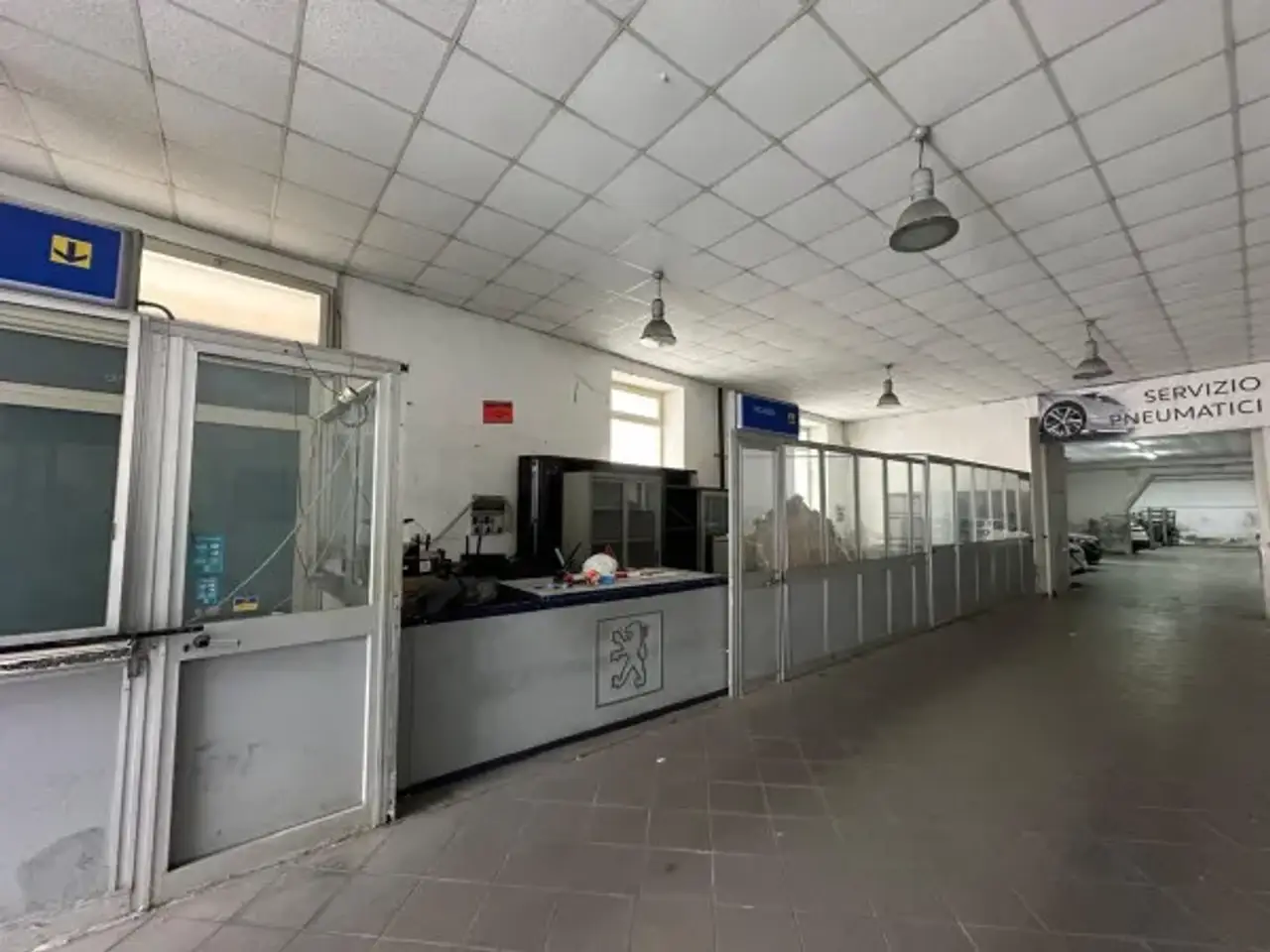 Negozio in Via Alcide De Gasperi 21, Milazzo, {3} - Foto 2