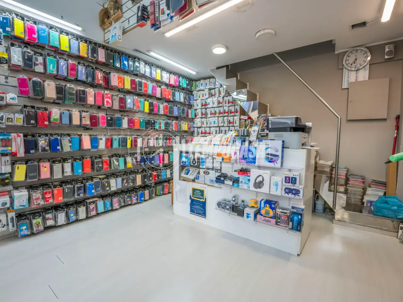 Negozio in Via Mario Curzi 43, San Benedetto Del Tronto, {3} - Foto 1