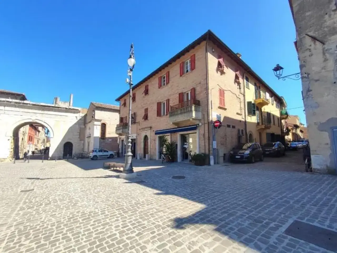 Magazzino in Via Palazzi-Gisberti,3,Fano, Fano, {3} - Foto 2