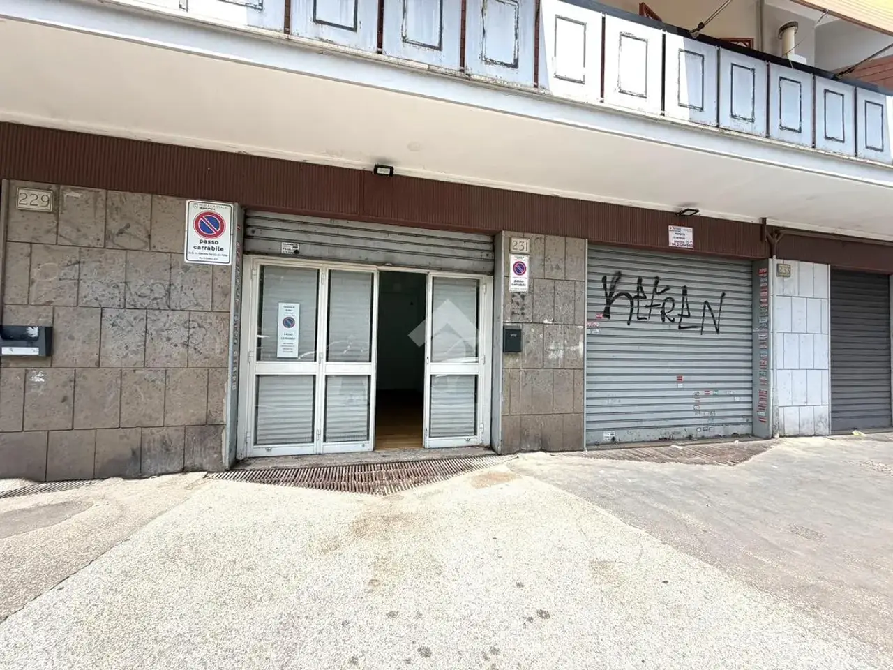Negozio in Via Pisino, Roma, {3} - Foto 1