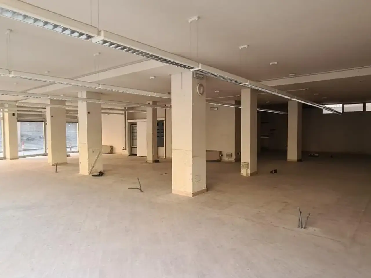 Locale commerciale in , Carrara, {3} - Foto 2