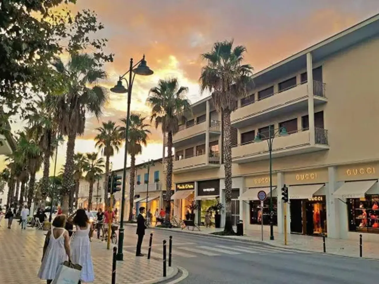 Ristorante in Via G. Spinetti 19, Forte Dei Marmi, {3} - Foto 1