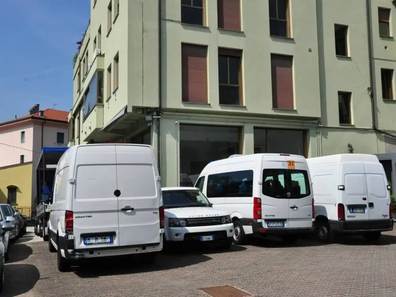 Negozio in Via dei Riccioli, 23900 Lecco
, Lecco, {3} - Foto 1