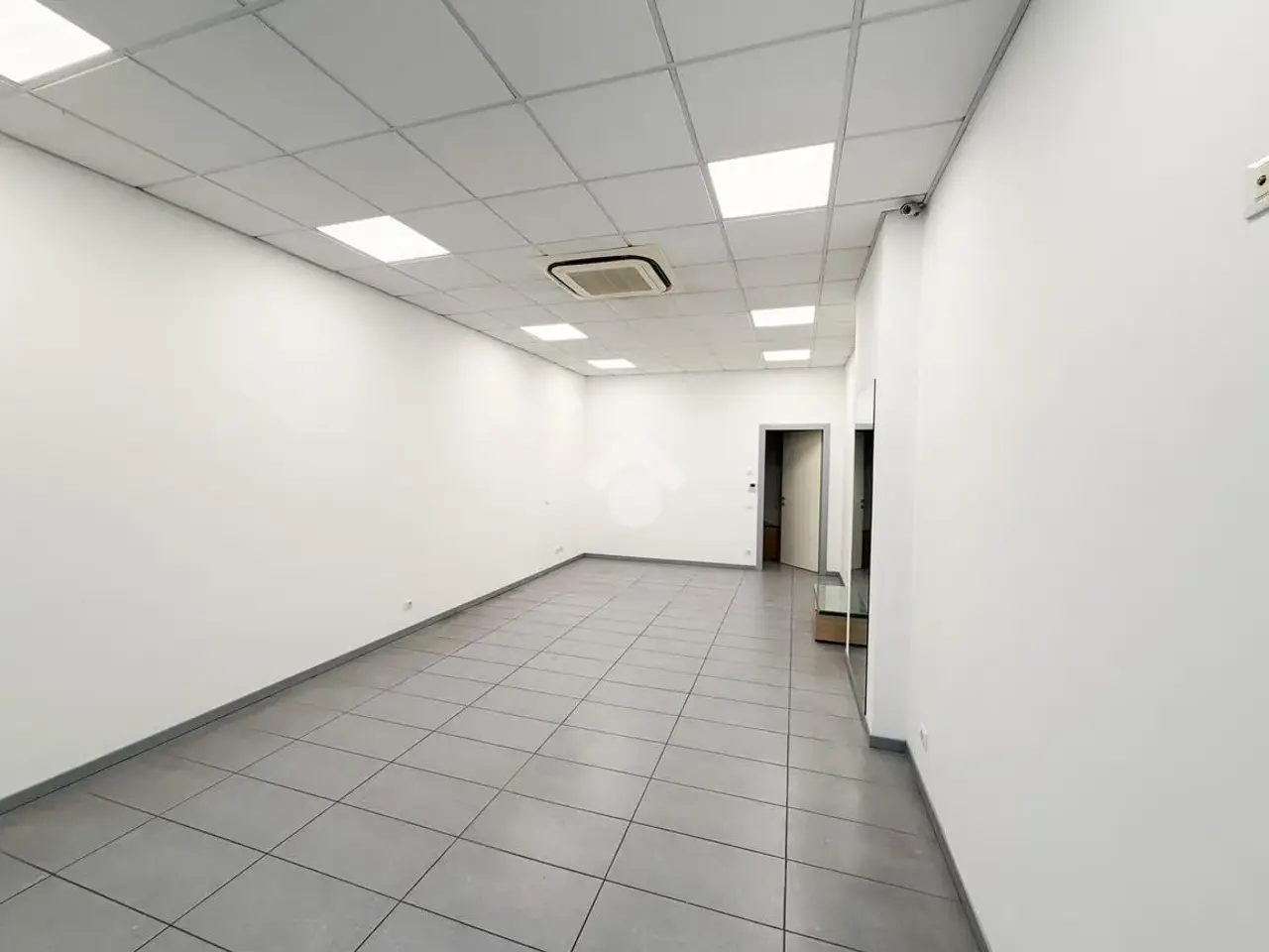 Ufficio in Viale Montegrappa 10, Lecco, {3} - Foto 2