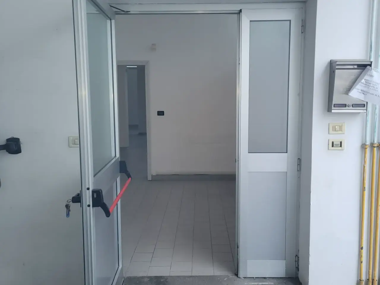 Capannone in Via dei Ciliegi 2, San Lazzaro Di Savena, {3} - Foto 1