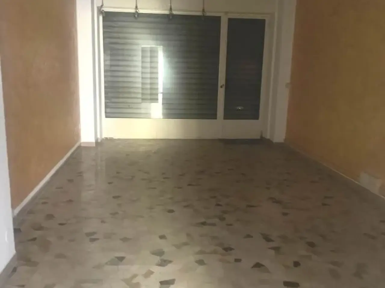 Negozio in , Vigevano, {3} - Foto 1