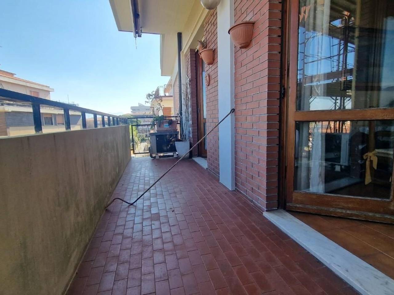 appartamento in vendita a Carrara in zona Marina di Carrara