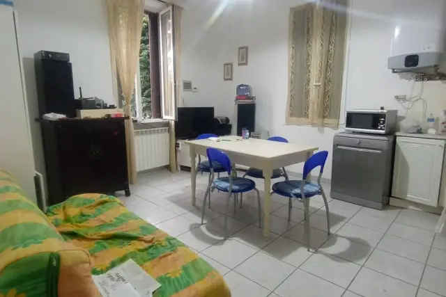 2-room flat in Via Trieste 6, Turate - Photo 1