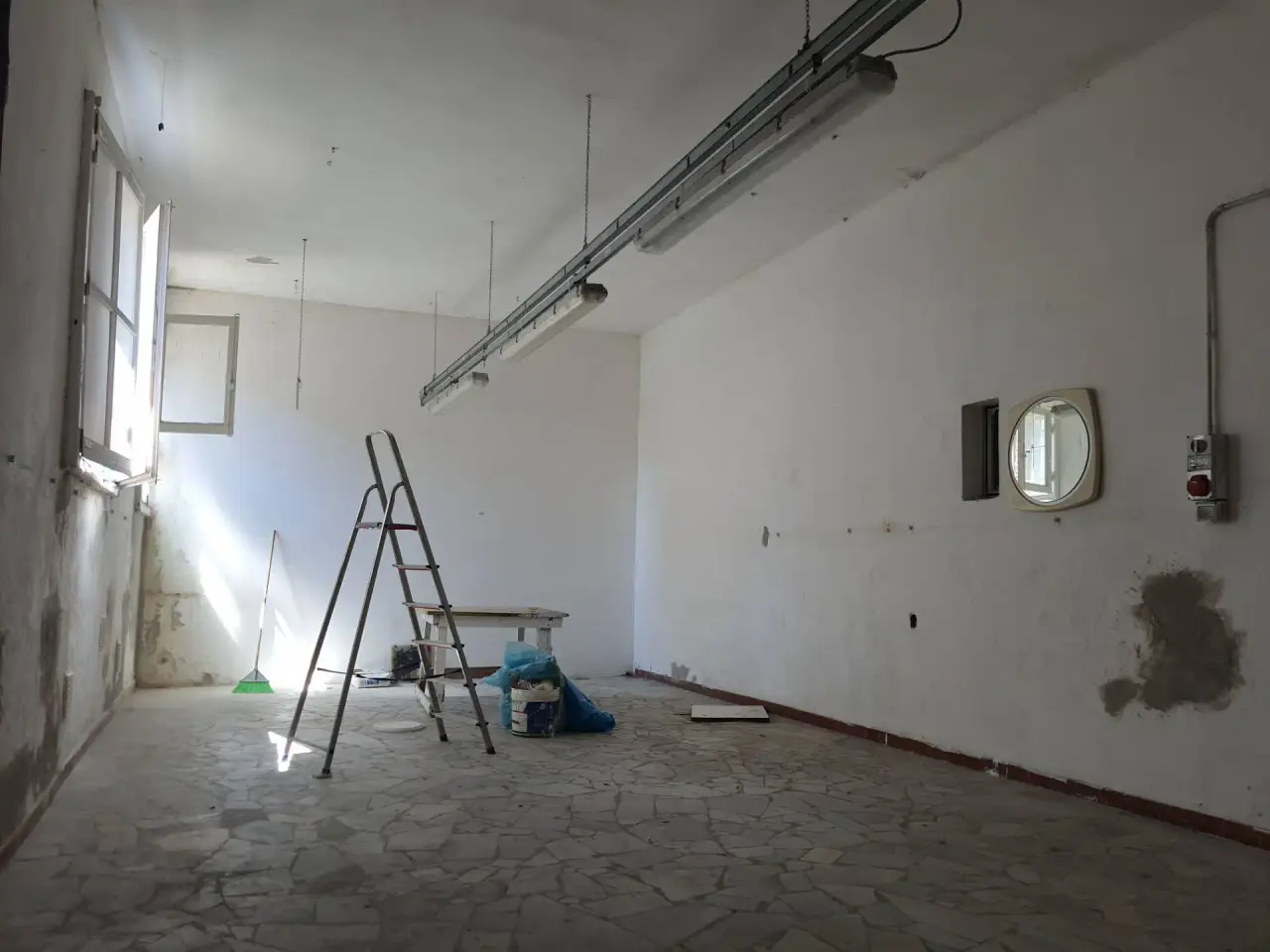 Esercizio commerciale in Via Luigi Galvani, Castelfranco Di Sotto, {3} - Foto 2